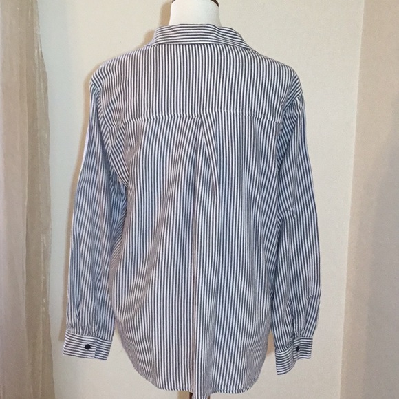 Sam &Lavi long sleeve blouse,blue/white stripe,collar, button front,Ushape hem,M - Picture 2 of 6